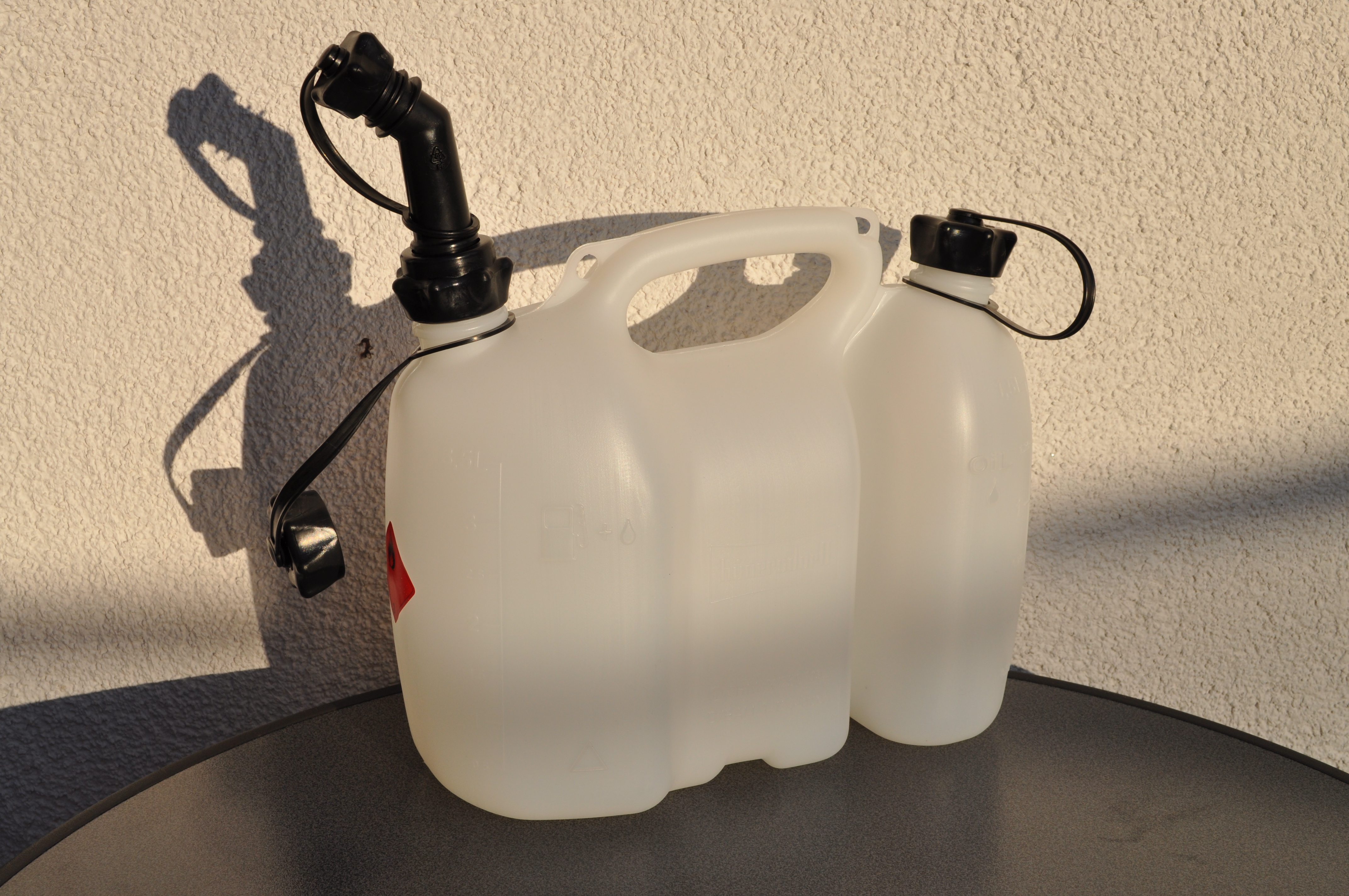 Hünersdorff (Oregon) Profi Kombikanister 6+3l mit 1 Ausgießer