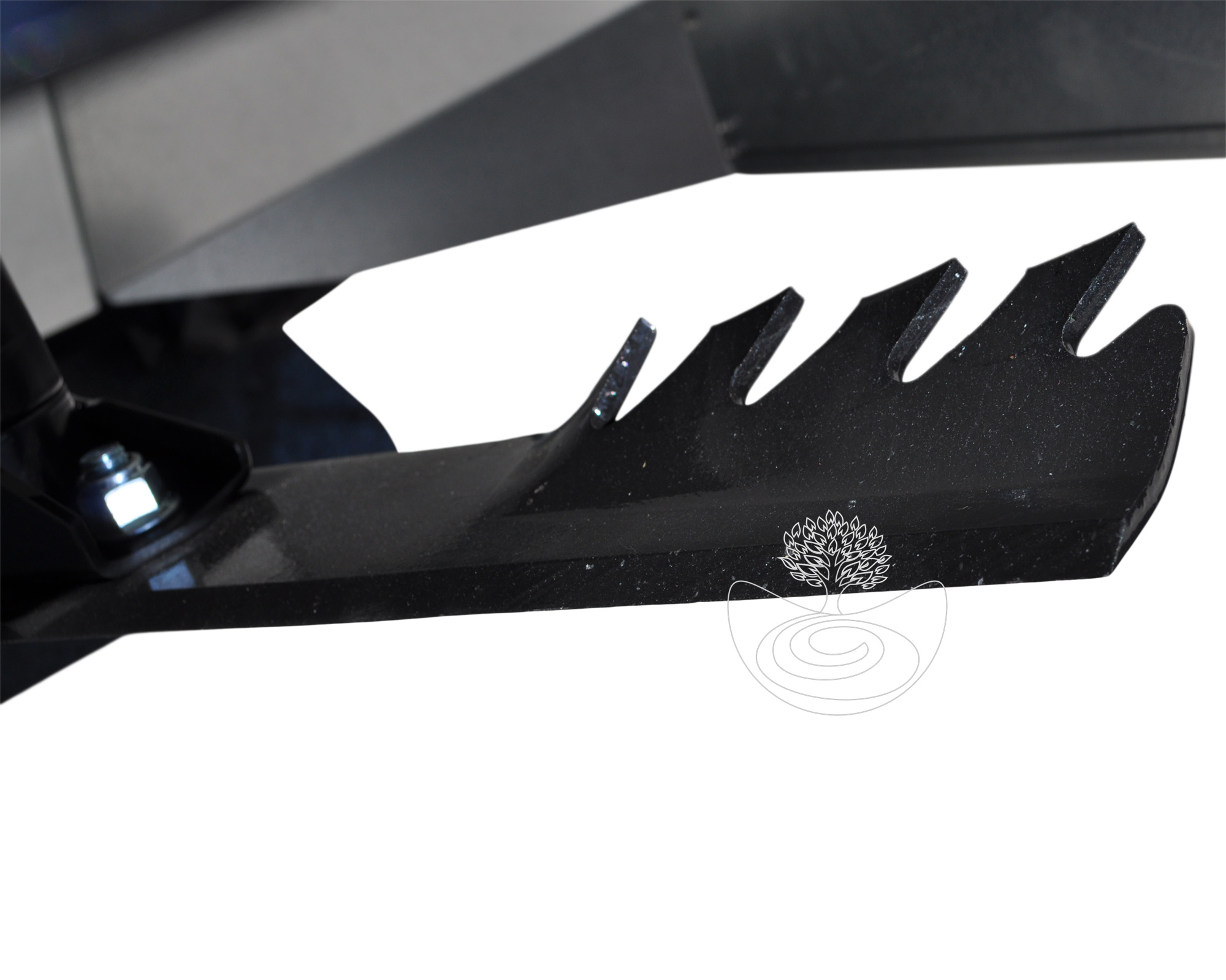 VARI Hurricane Hochgrasmäher Alligator Messer
